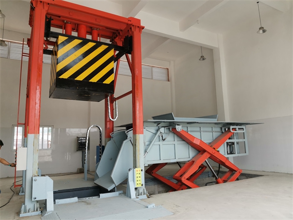 垂直式壓縮垃圾中轉站